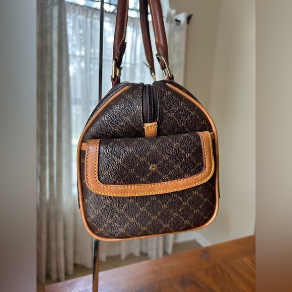 Rioni Moda Italia Signature Logo Boston Top Handles Bag Purse 2 side pockets - Picture 4 of 12